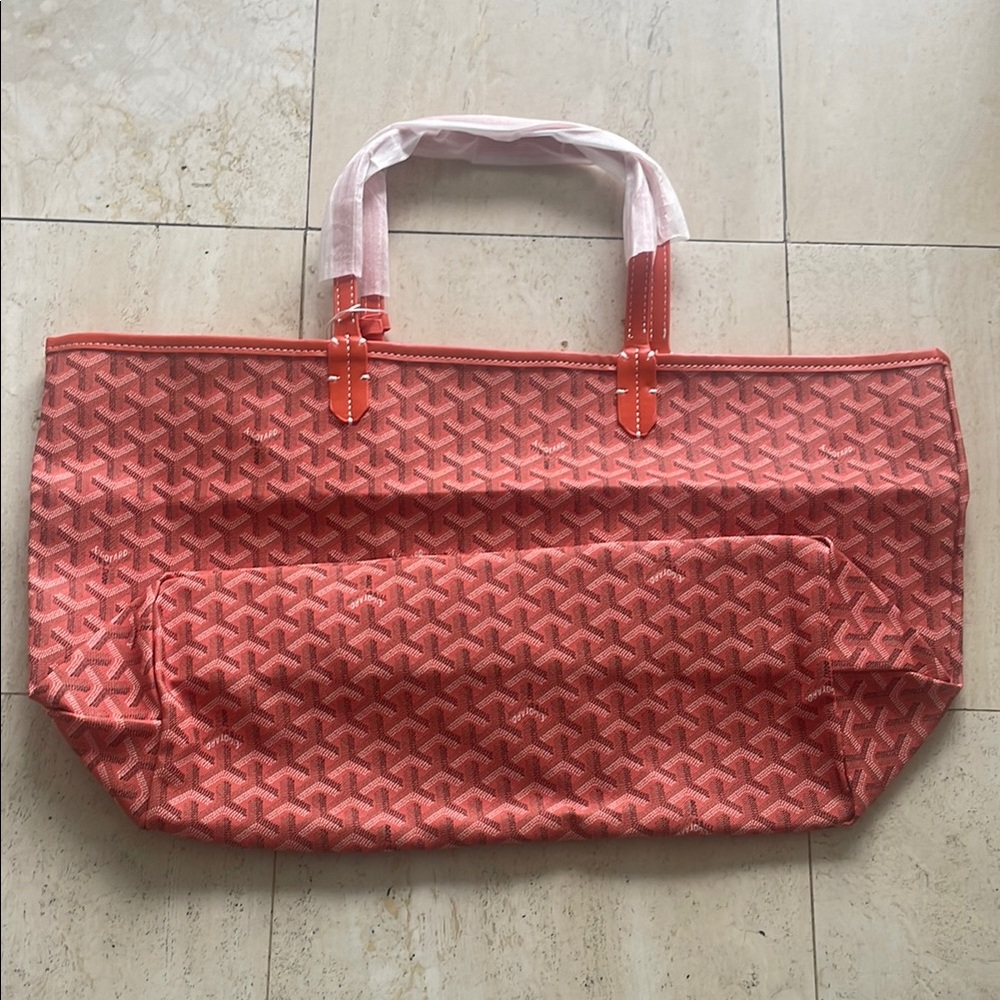 Stylish Orange Tote Bag 🧡 - Picture 2 of 6